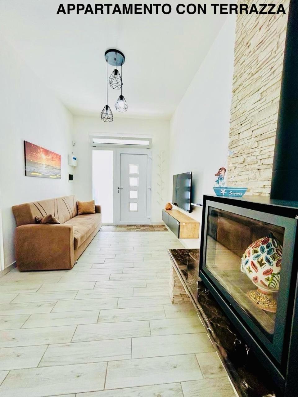 Vacanza Azzurra Порто Чезарео Екстериор снимка